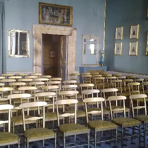 Palazzo Ferrajoli 5* Rome